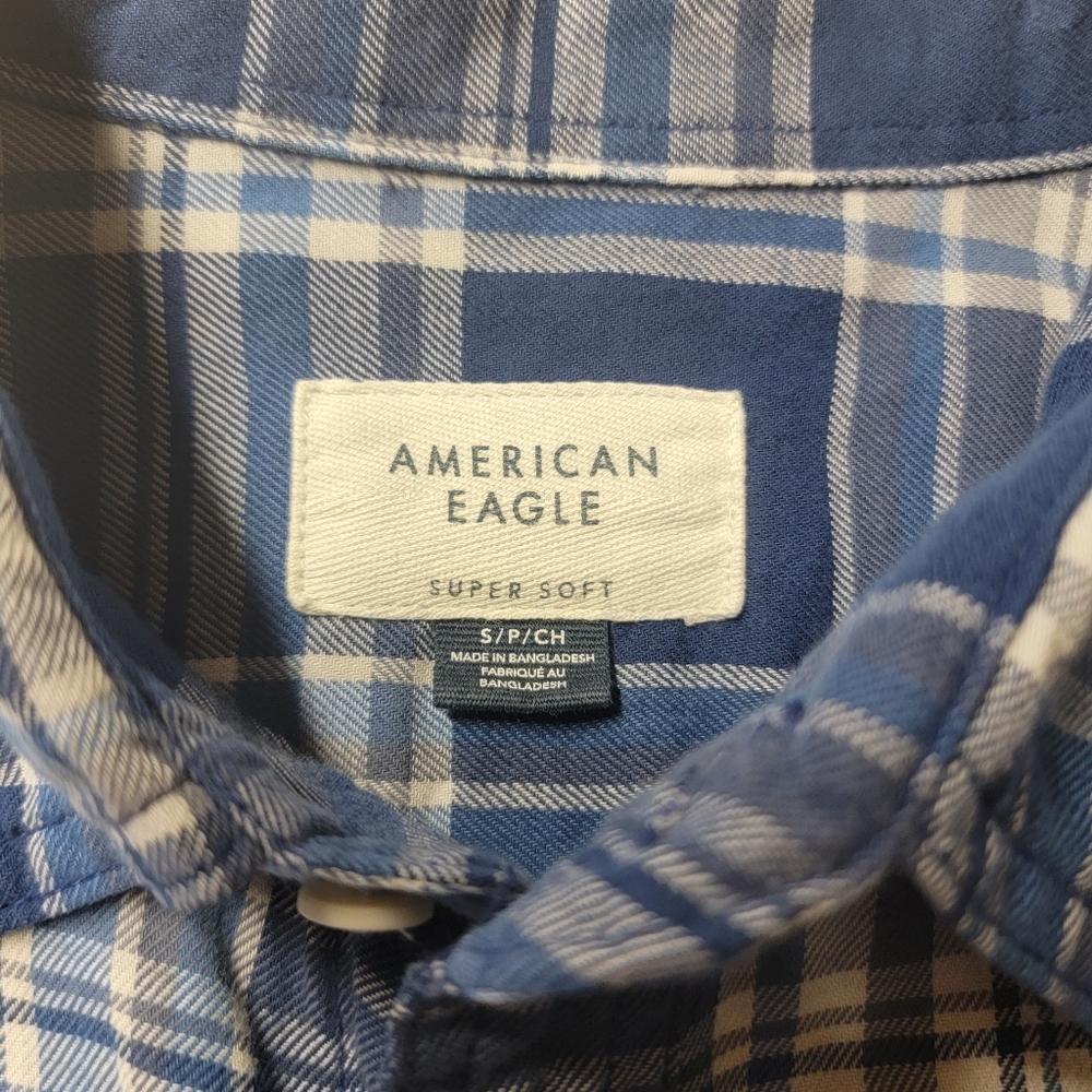 American Eagle Blue Plaid Long Sleeve Button Down Shirt - Picture 5 of 5
